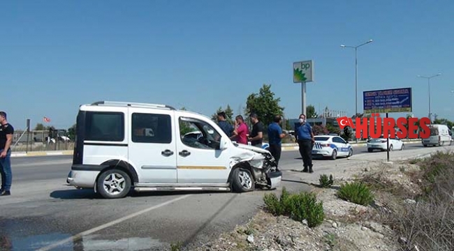Antalya'da trafik kazası: 2 yaralı