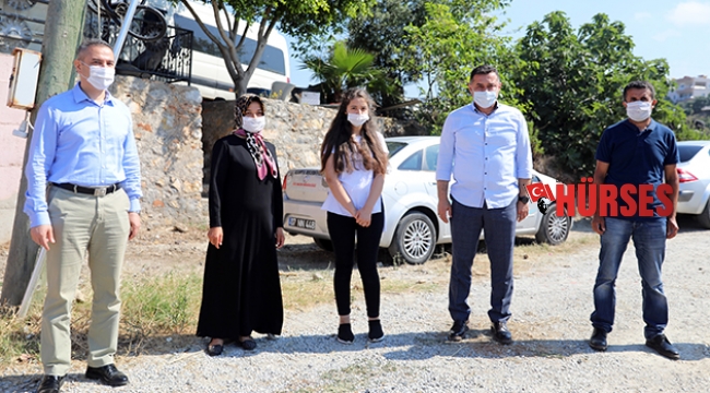 Başkan Yücel çevreci çocukları ödüllendirdi