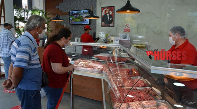 Bir ayda 12 bin kilogram et satıldı
