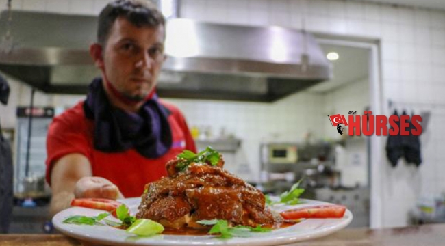 Bu restoranda mantarsız yemek yok