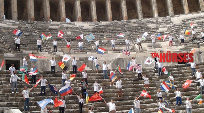 Rehberler Aspendos'tan seslendi