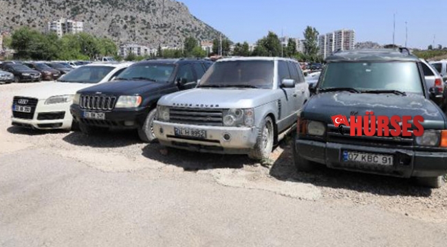 Uyanık borçlular, milyonluk araçları otoparklarda çürütüyor