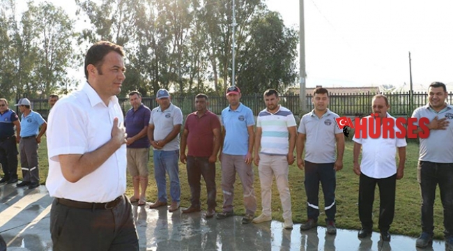 Başkan Ulutaş personeliyle bayramlaştı