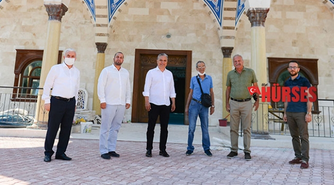 Başkan Uysal, Burdurlu Hasan Dikici Camii’nde incelemelerde bulundu