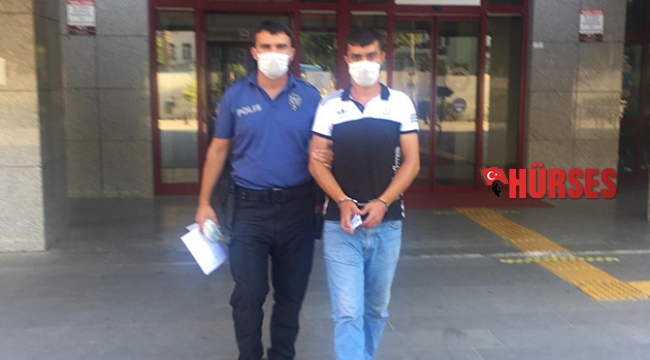 Çatal-bıçak hırsızı polisten kaçamadı
