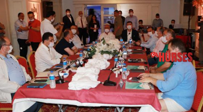 CHP'li il belediye başkanları Burdur'da toplandı
