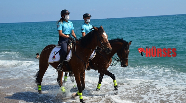 Manavgat sahilleri atlı jandarma timlerine emanet
