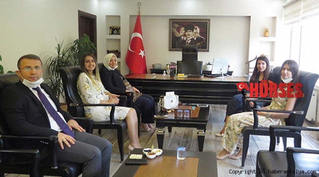 Tayini çıkan hakimlerden Kaymakam Çimşit'e veda ziyareti