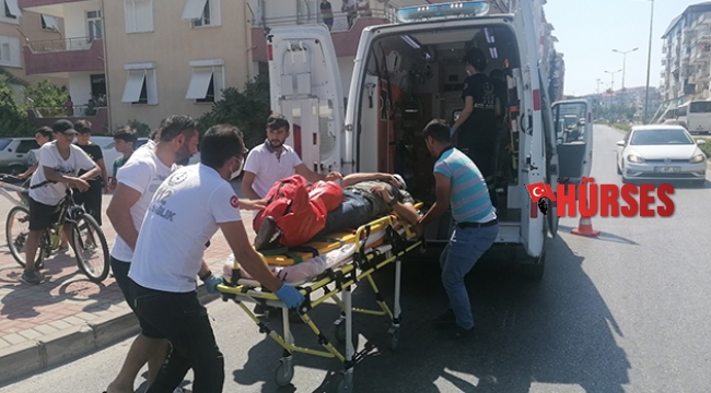 Ticari araca çarpmamak için motosikletini devirdi: 2 yaralı