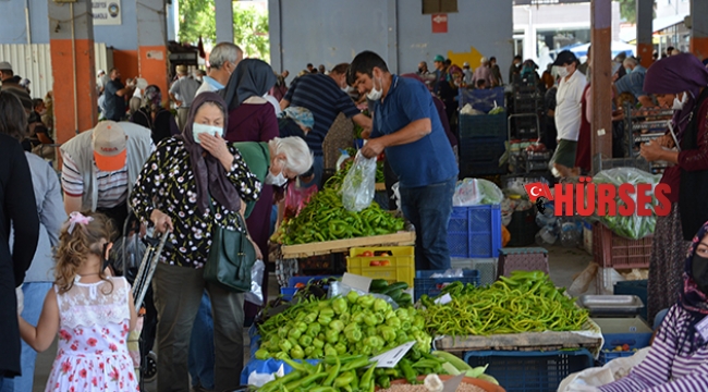 Üretici Köylü Pazarı yoğun ilgi görüyor