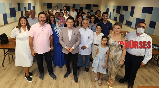 Yabancı diller akademisi ilk mezunlarını verdi
