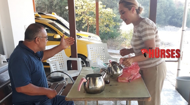AK Parti Milletvekili Çokal, simit sırasına girdi, esnafa çay ikram etti