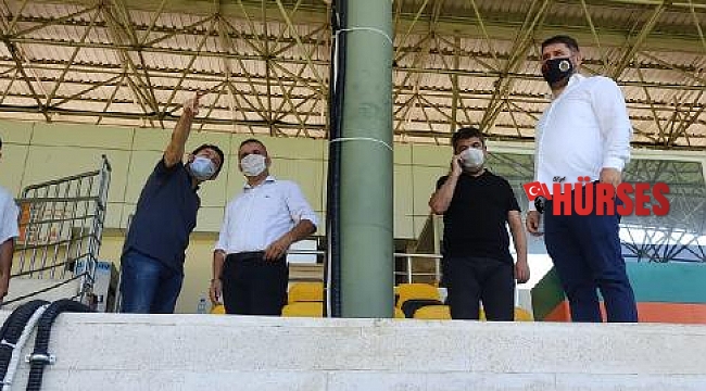Alanyaspor&#039;un stadında yoğun çalışma