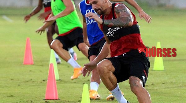 Antalyaspor'da yeni sezon hazırlıkları sürüyor