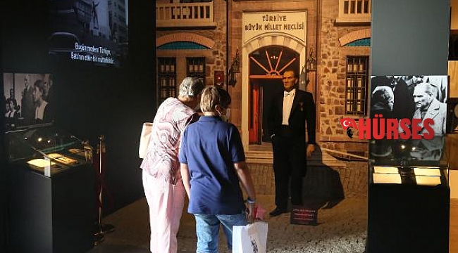 Atatürk'ün eşyaları, burada sergileniyor