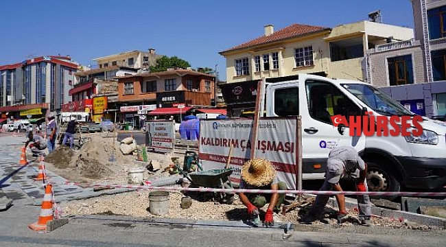 Büyükşehir, Balbey'de durak ceplerini düzenliyor