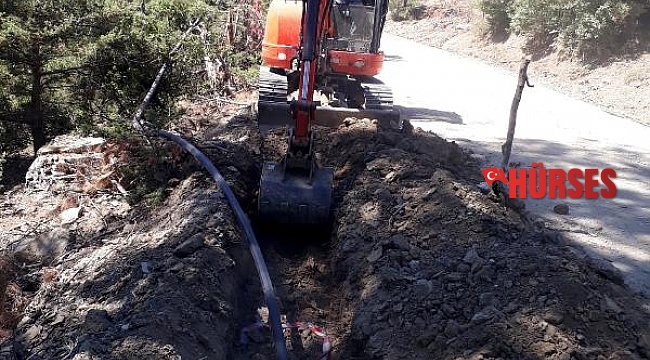 Gündoğmuş'ta asfalt altında kalan içme suyu hattı yenilendi