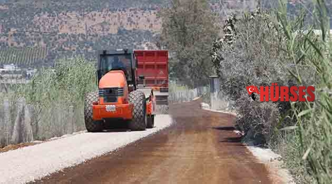 Kaş'ta 11 km'lik yolda asfalt çalışması