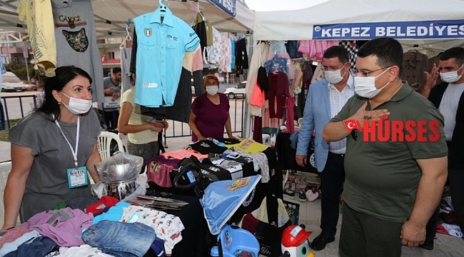 Kepez'in 'getir sat' ve 'indirimli alışveriş çarşıları' açıldı