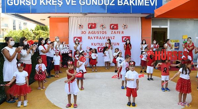 Kreş de 'Zafer Bayramı' coşkusu