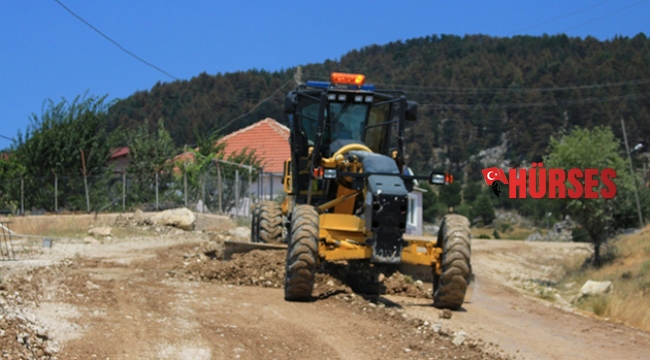 Kuzca’da yol bakım onarım çalışması