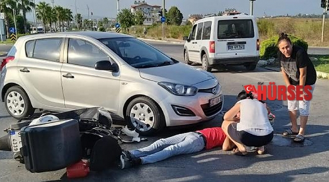 Motosiklet otomobille çarpıştı: 1 yaralı