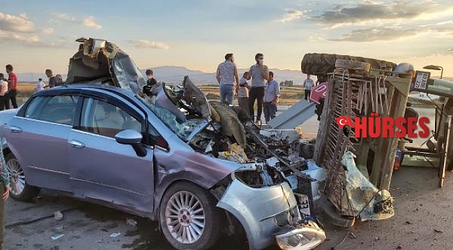 Sandıklı'da zincirleme kaza: 4 yaralı