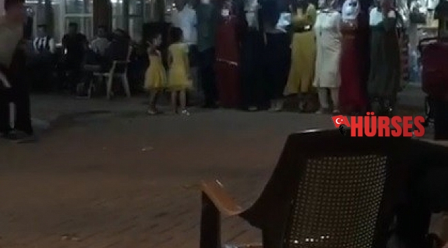 Sosyal mesafeyi halayla deldiler