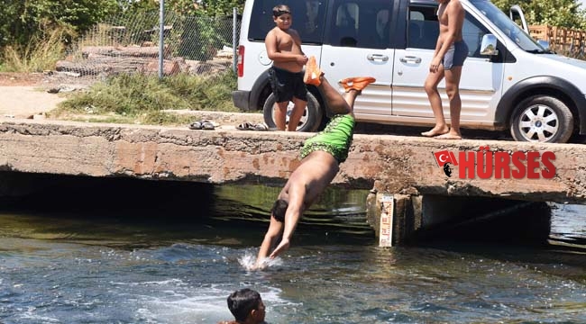 Tehlikeye rağmen girdikleri sulama kanalının temizlenmesini istediler