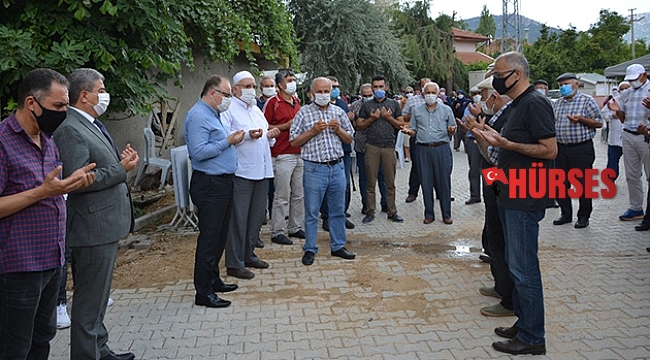 Vali Tutulmaz'ın babası toprağa verildi