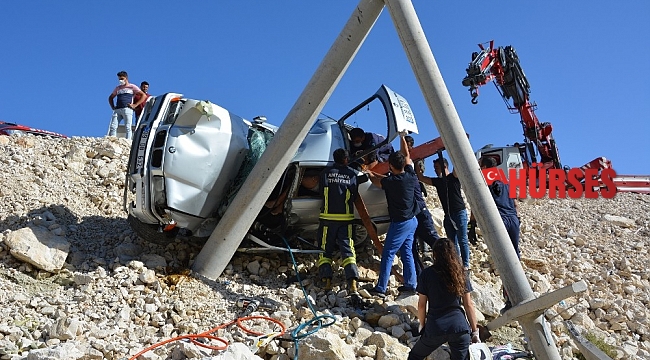 Antalya'da feci kaza: 1 ölü, 2 yaralı