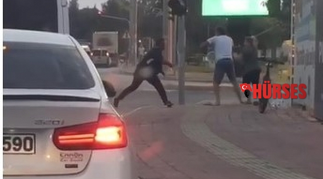 Antalya'da trafikte sopalı kavga