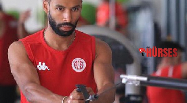 Antalyaspor'dan Nazım'a kliple veda
