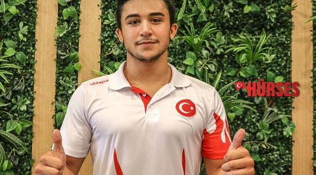 Hem minderde, hem derslerinde şampiyon
