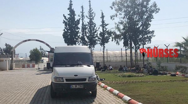 Kaş'ta 33 kaçak göçmen yakalandı
