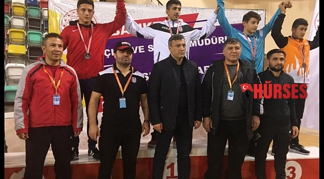 Kumluca'dan Yıldız Güreş Milli Takımı'na 2 sporcu