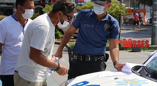 Polise "Bizi mi seçtiniz" dedi, 900 TL'lik cezadan kurtulamadı