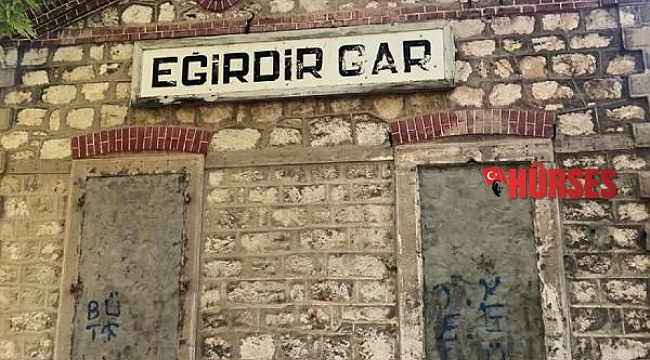 Tarihi gar restorasyon bekliyor