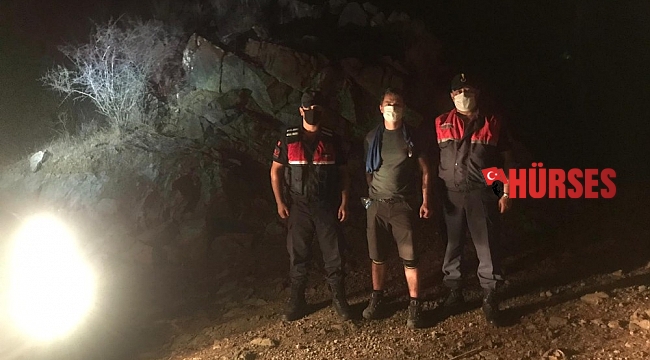 Antalya'da doğa yürüyüşünde kaybolan turisti jandarma buldu