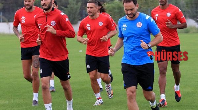 Antalyaspor, 8 eksikle Fenerbahçe maçına hazırlanıyor