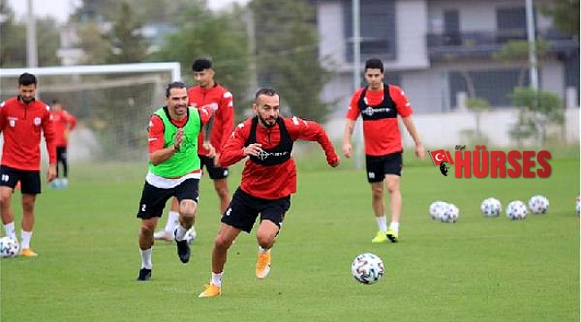 Antalyaspor'da, Başakşehir maçında 6 oyuncu forma giyemeyecek