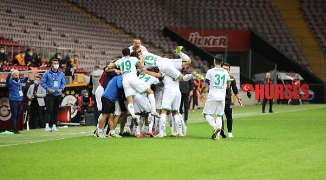 Aytemiz Alanyaspor zirveyi kaptırmadı