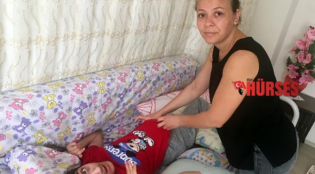 Berat'ı parka götürmek için tekerlekli sandalye istiyor