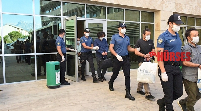 FETÖ'nün güncel il yapılanmasına 12 tutuklama