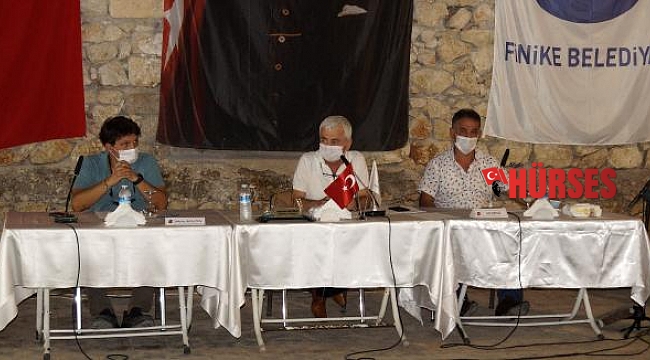Finike Belediyesi'nde ekim meclis yapıldı