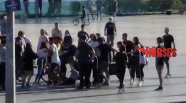 Genç kızlar saç saça kavga etti