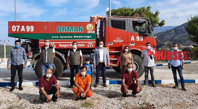 Kaş'ta fidanlar toprakla buluştu