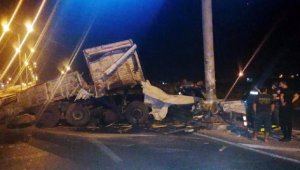 Manavgat'ta kaza: 3 yaralı