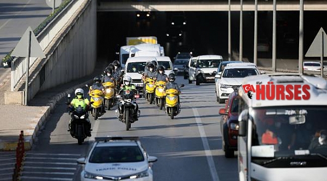 PTT'nin kuruluş yıl dönümünde araçlarla Antalya turu