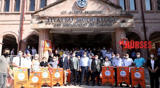 Turuncu Bayrak ödülleri verildi